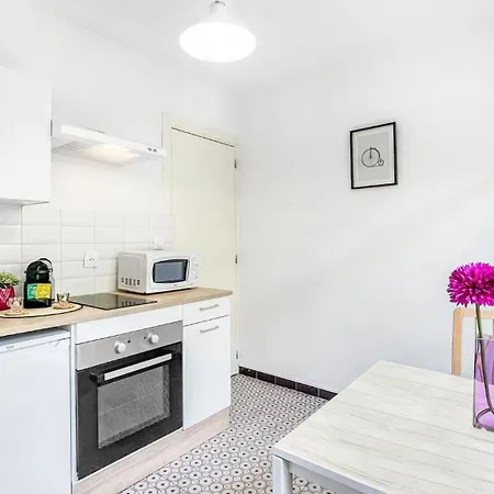Apartmán Homey Santorin - Proche Centre - Balcon Prive - Wifi Gratuit *